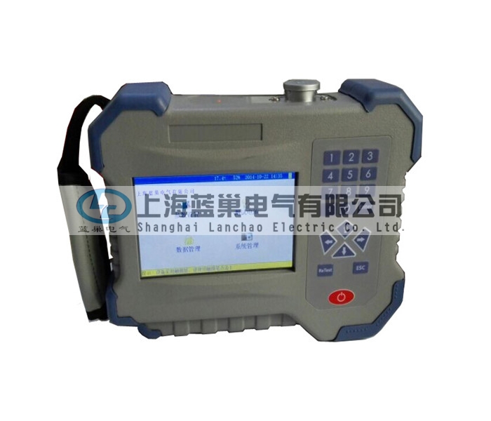 該儀表通過(guò)在線測(cè)試，能顯示并記錄多組電池電壓、內(nèi)阻、連接條電阻等電池重要參數(shù)，精確有效地判別電池優(yōu)良狀況，并可與計(jì)算機(jī)及專用電池?cái)?shù)據(jù)分析軟件一起構(gòu)成智能測(cè)試設(shè)備，進(jìn)一步跟蹤電池的衰變趨勢(shì)，并提前報(bào)警，以利于工程技術(shù)及管理人員酌情處理.